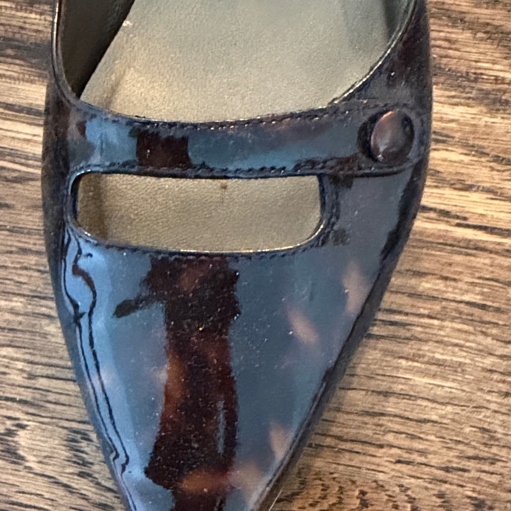 Stuart Weitzman Tortoise Shell Flats - image 5